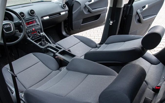 Audi A3 cena 21900 przebieg: 230000, rok produkcji 2007 z Goniądz małe 562